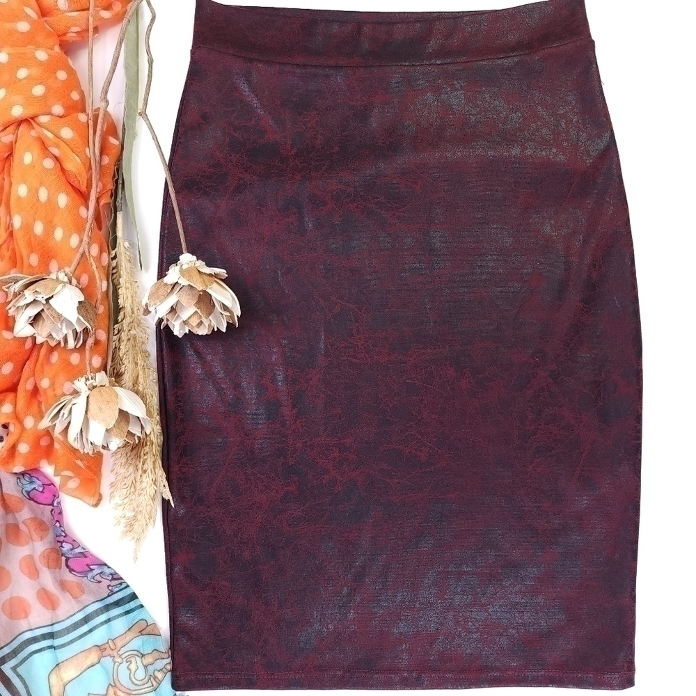 Top Ten Red Black Marble poly Blend Skirt Sz M